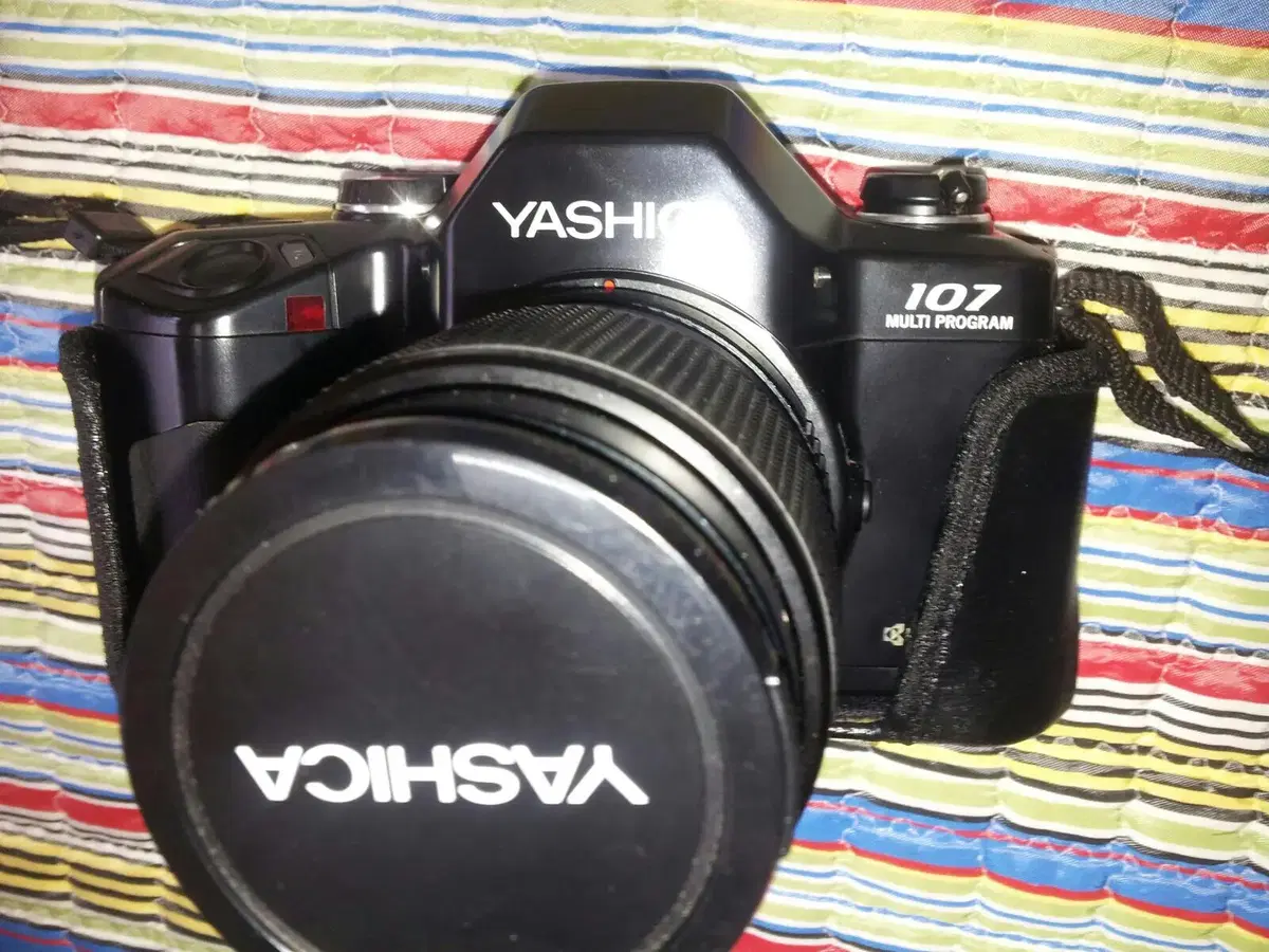 Yashica 107